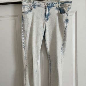 Old Navy Acid Wash Jeans with Frayed Bottoms